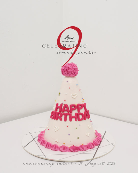 #9sweetyearswithBow - The Pom Pom Party Hat